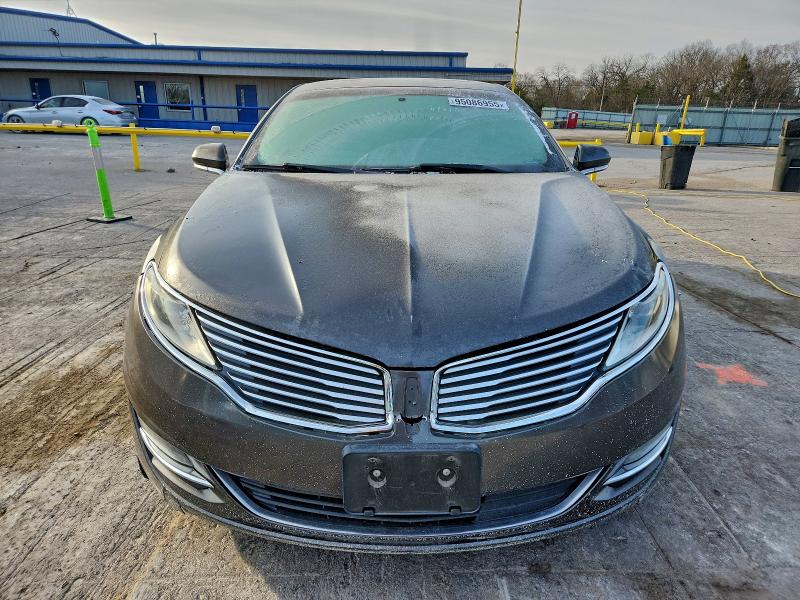 Photo 5 from auction – 2016 LINCOLN MKZ with VIN 3LN6L2GK3GR606919