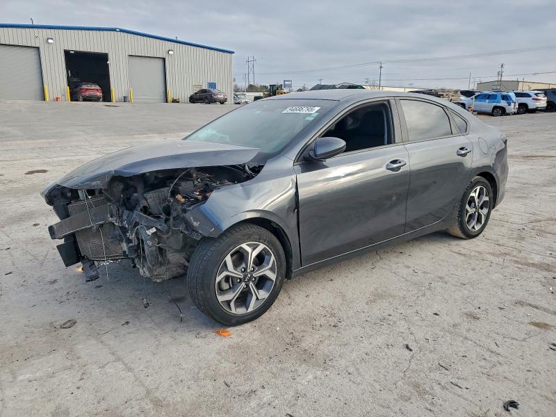 KIA FORTE FE 2019 with VIN 3KPF24AD2KE077539 - Photo from auction