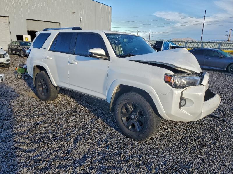 Photo 4 from auction – 2019 TOYOTA 4RUNNER SR with VIN JTEBU5JR1K5682136