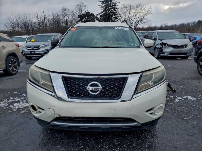 Photo 5 from auction – 2013 NISSAN PATHFINDER with VIN 5N1AR2MM1DC653178