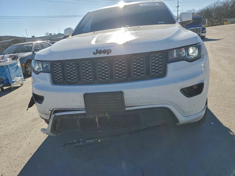 Photo 5 from auction – 2017 JEEP GRAND CHER with VIN 1C4RJEAG2HC953039