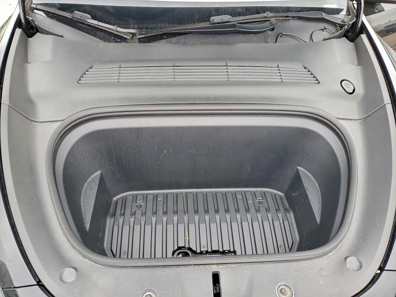 Photo 11 from auction – 2021 TESLA MODEL Y with VIN 5YJYGDEFXMF249593