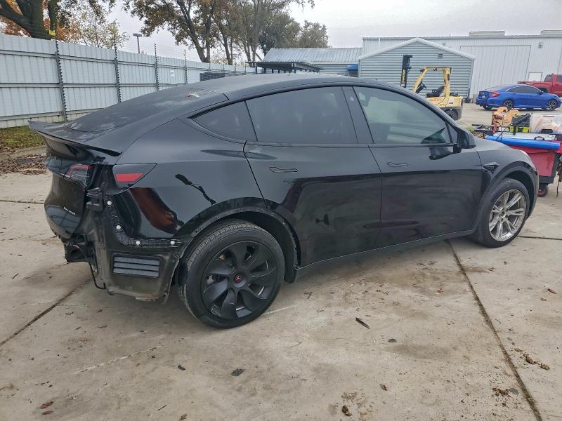 Photo 3 from auction – 2023 TESLA MODEL Y with VIN 7SAYGAEE5PF621564