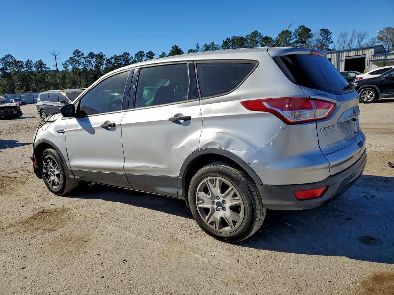 Photo 2 from auction – 2013 FORD ESCAPE S with VIN 1FMCU0F70DUC99120