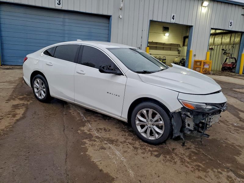 Photo 4 from auction – 2020 CHEVROLET MALIBU LT with VIN 1G1ZD5ST8LF092632