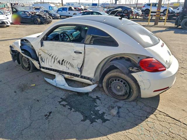 Photo 2 from auction – 2012 VOLKSWAGEN BEETLE with VIN 3VWFP7AT8CM637806