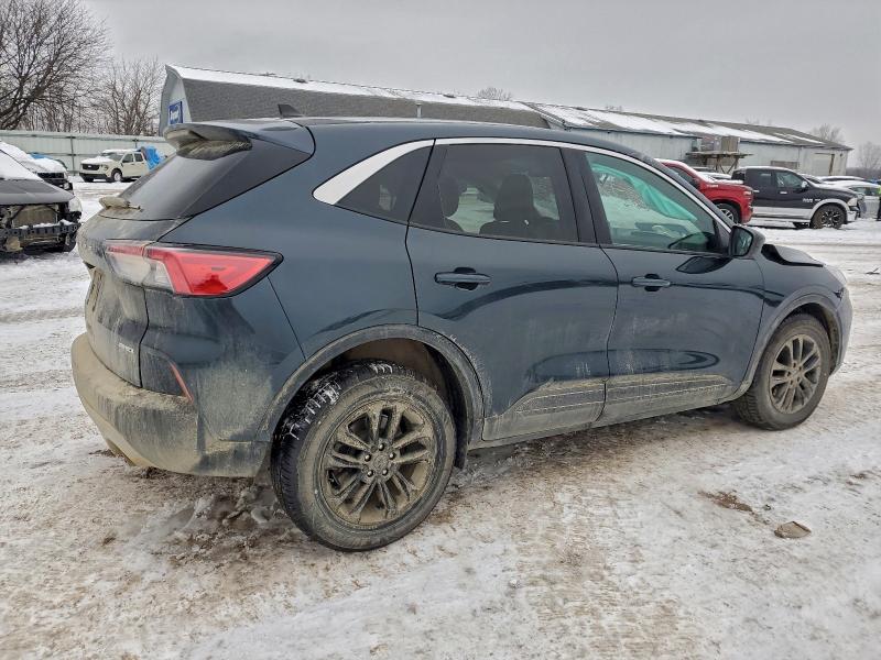 Photo 3 from auction – 2022 FORD ESCAPE SE with VIN 1FMCU9G63NUB70638