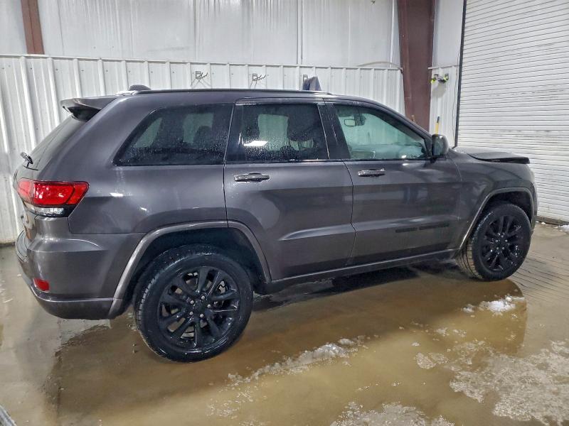 Photo 3 from auction – 2017 JEEP GRAND CHER with VIN 1C4RJFAG8HC926823
