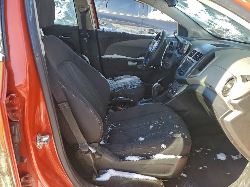 Zdjęcie 7 z aukcji – 2013 CHEVROLET SONIC z VIN 1G1JC5SHXD4159028