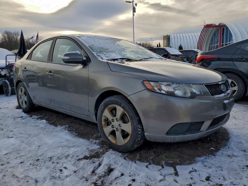 صورة رقم 4 من المزاد - 2010 KIA FORTE مع VIN KNAFU4A25A5092598