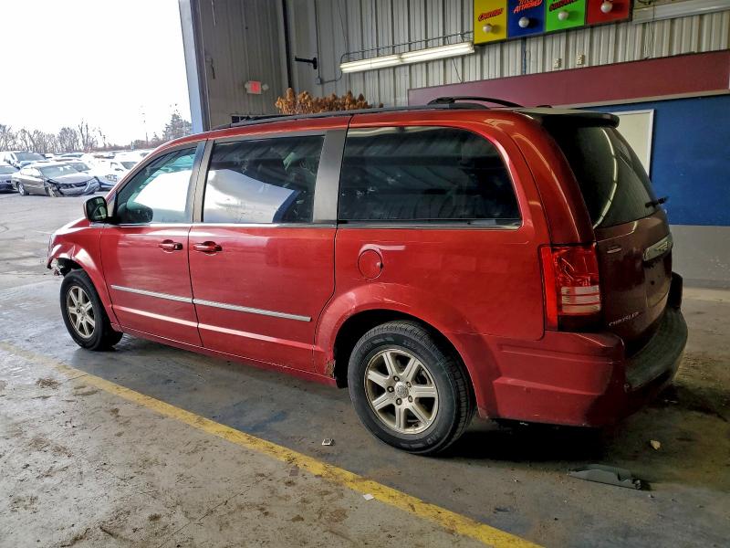 Photo 2 from auction – 2010 CHRYSLER TOWN & COU with VIN 2A4RR5D13AR250511