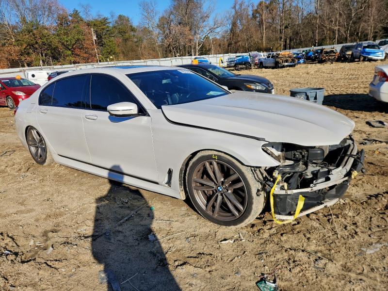Photo 4 from auction – 2016 BMW 750 XI with VIN WBA7F2C56GG415497