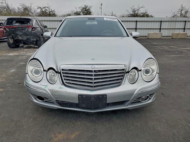 Photo 5 from auction – 2007 MERCEDES-BENZ E 550 with VIN WDBUF72X37B125087