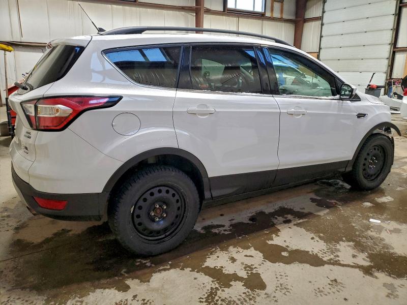 Photo 3 from auction – 2018 FORD ESCAPE SEL with VIN 1FMCU9HD9JUC23432