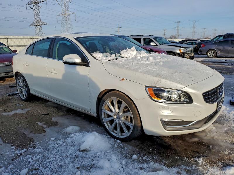 Photo 4 from auction – 2016 VOLVO S60 PLATIN with VIN LYV402FM1GB103495