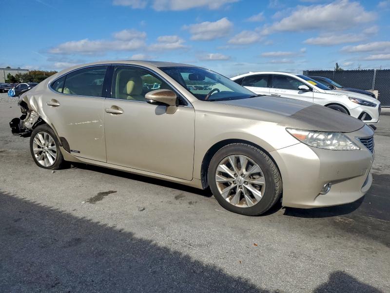 Photo 4 from auction – 2013 LEXUS ES 300H with VIN JTHBW1GG2D2027287