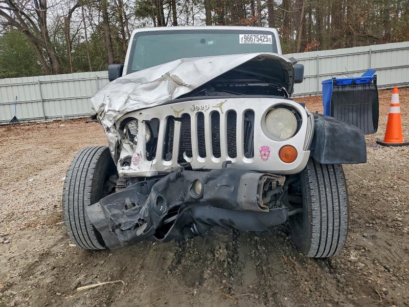 Photo 5 from auction – 2009 JEEP WRANGLER X with VIN 1J4FA24179L711836