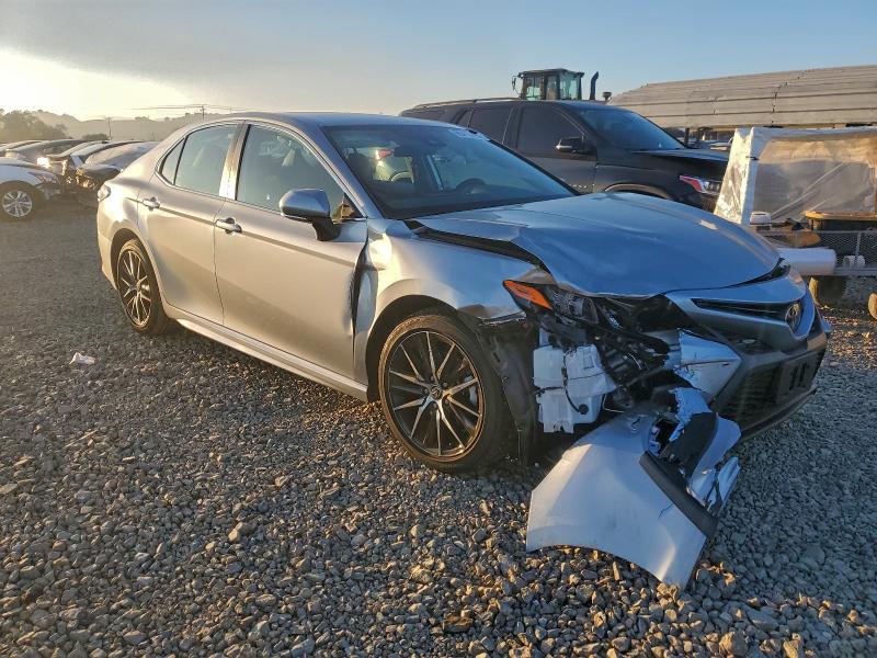 Photo 4 from auction – 2022 TOYOTA CAMRY SE with VIN 4T1G11AK5NU051765
