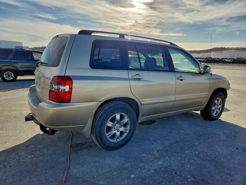 Photo 3 from auction – 2007 TOYOTA HIGHLANDER with VIN JTEDP21A570142625