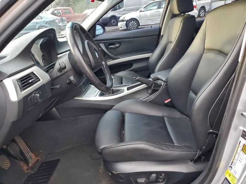 Photo 7 from auction – 2006 BMW 325 with VIN WBAVB13566PS65418