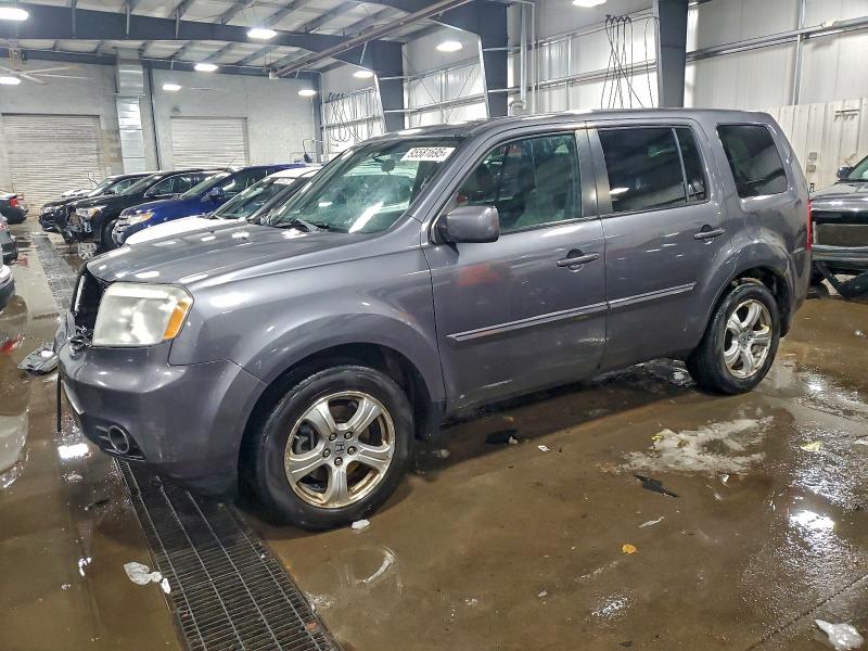HONDA PILOT EX 2015 with VIN 5FNYF4H41FB029534 - Photo from auction