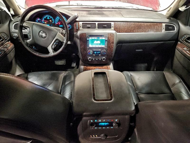 Photo 8 from auction – 2011 GMC YUKON DENA with VIN 1GKS2EEFXBR208225