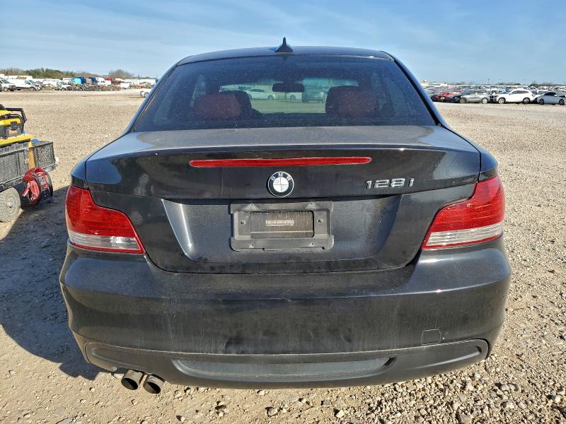 Photo 6 from auction – 2008 BMW 128 I with VIN WBAUP73558VF09559