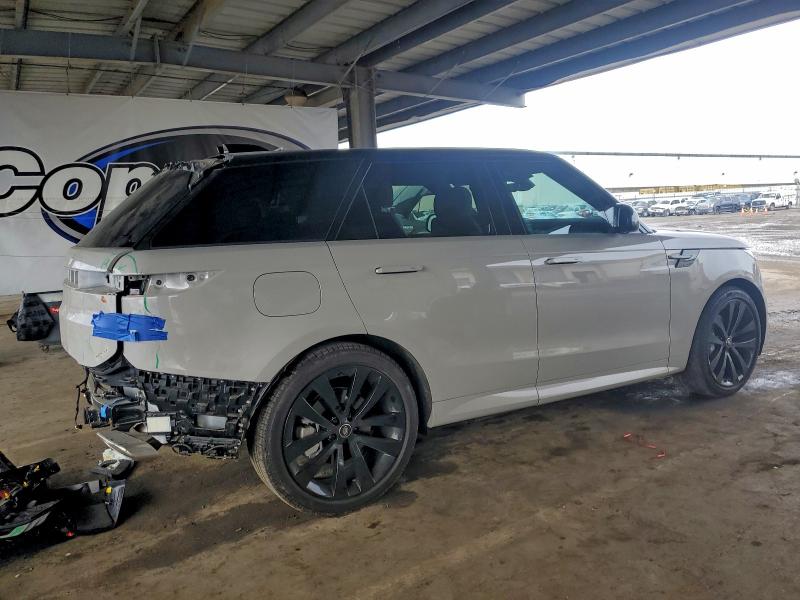 Photo 3 from auction – 2025 LAND ROVER RANGE ROVE with VIN SAL1L9E41SA462049