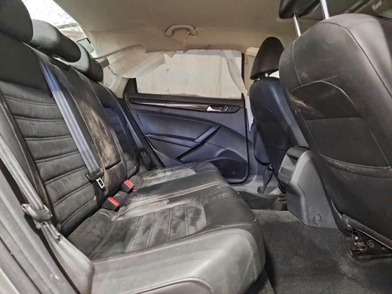 Photo 10 from auction – 2012 VOLKSWAGEN PASSAT SEL with VIN 1VWCH7A36CC011849