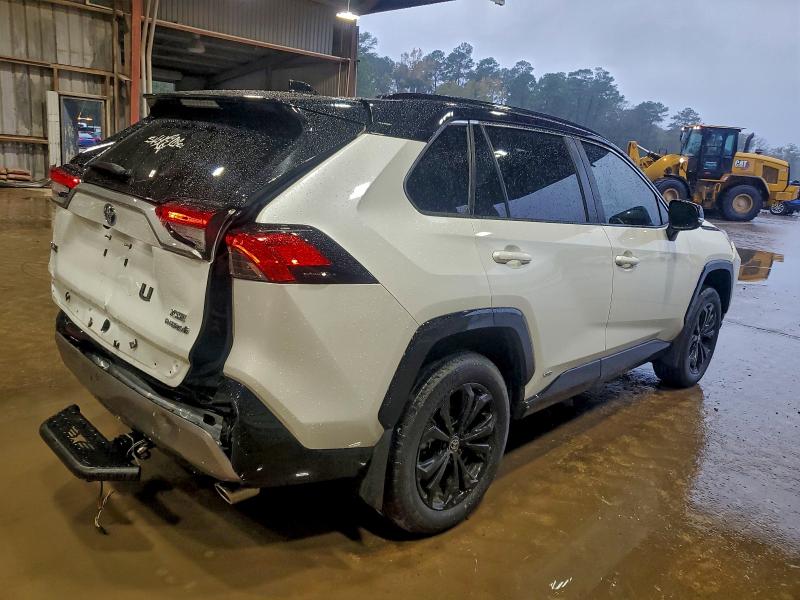 Photo 3 from auction – 2024 TOYOTA RAV4 XSE with VIN 2T3E6RFV2RW066831