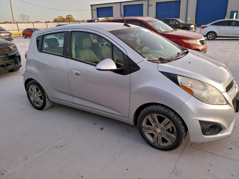 Photo 4 from auction – 2014 CHEVROLET SPARK 1LT with VIN KL8CD6S91EC542478