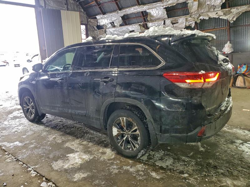 Photo 2 from auction – 2019 TOYOTA HIGHLANDER with VIN 5TDBZRFH4KS940611