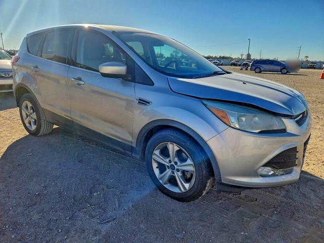 صورة رقم 4 من المزاد - 2015 FORD ESCAPE SE مع VIN 1FMCU0G77FUC78637
