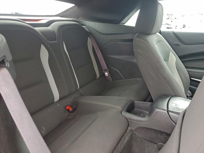 Photo 10 from auction – 2017 CHEVROLET CAMARO LT with VIN 1G1FB3DSXH0119261