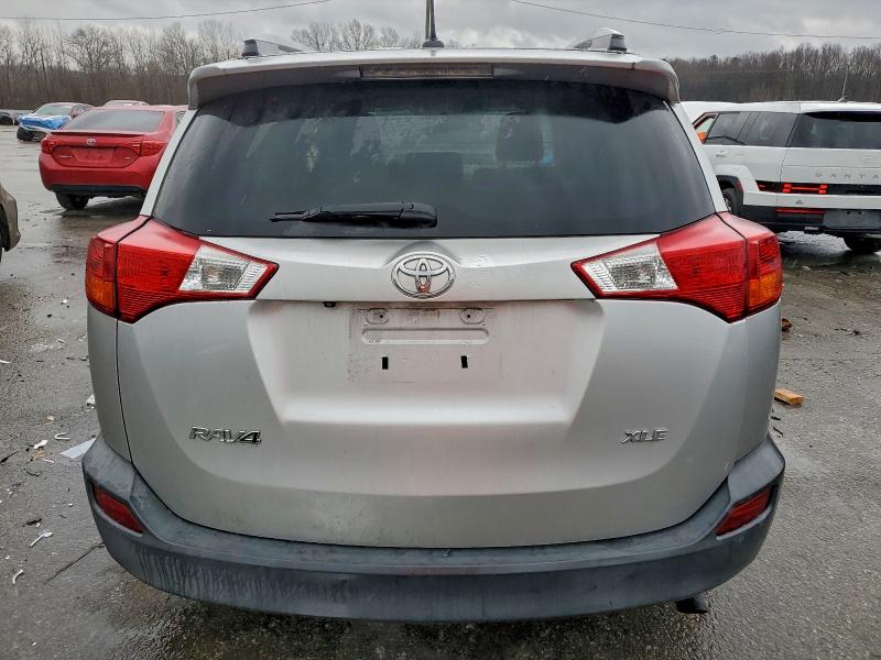 Photo 6 from auction – 2015 TOYOTA RAV4 XLE with VIN 2T3WFREV2FW166154