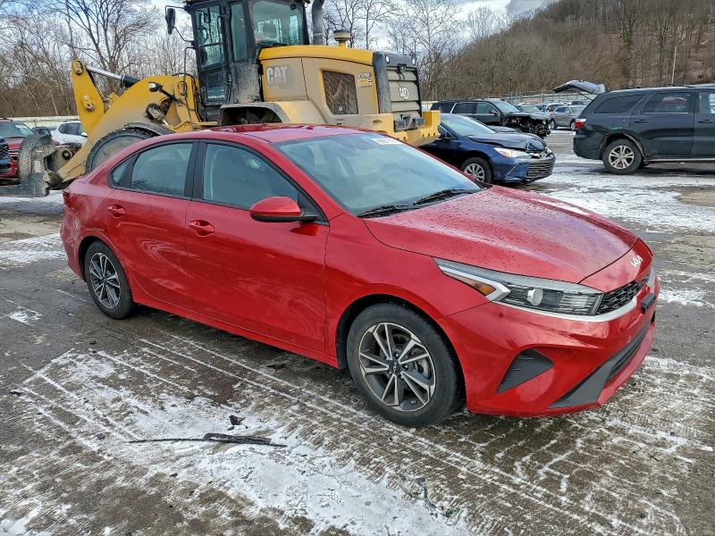 Photo 4 from auction – 2022 KIA FORTE FE with VIN 3KPF24AD8NE464164