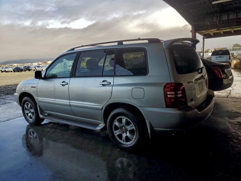 Photo 2 from auction – 2003 TOYOTA HIGHLANDER with VIN JTEGF21A530085126