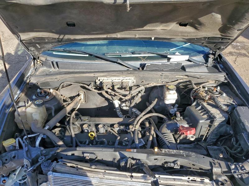 Photo 12 from auction – 2010 FORD ESCAPE XLT with VIN 1FMCU0D70AKA01613