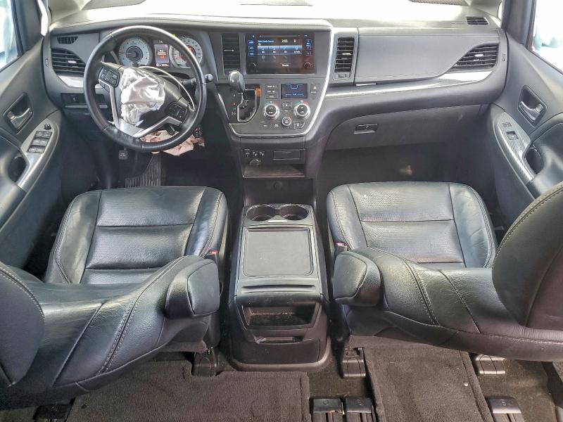 Photo 8 from auction – 2015 TOYOTA SIENNA SPO with VIN 5TDXK3DC0FS683077
