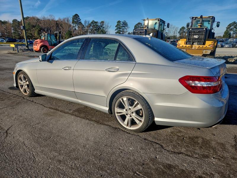 Photo 2 from auction – 2013 MERCEDES-BENZ E 350 with VIN WDDHF5KB1DA729014