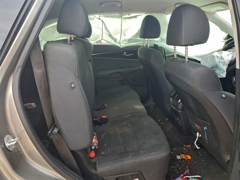 Photo 11 from auction – 2019 KIA SORENTO L with VIN 5XYPG4A38KG504397
