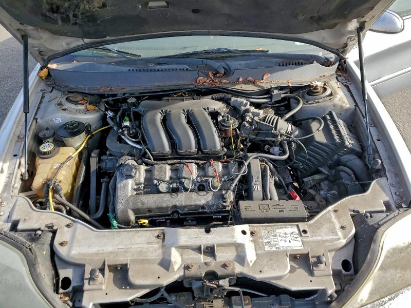 Photo 11 from auction – 2004 MERCURY SABLE LS P with VIN 1MEFM55S04A621906