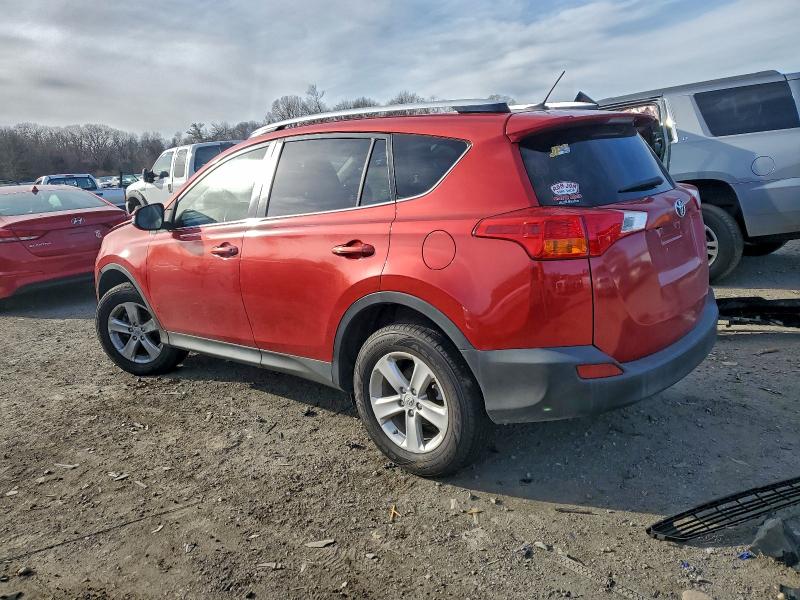 Photo 2 from auction – 2014 TOYOTA RAV4 XLE with VIN JTMRFREV8EJ007522