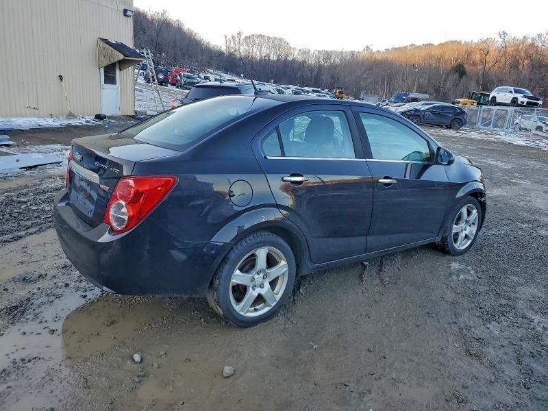 Photo 3 from auction – 2012 CHEVROLET SONIC LTZ with VIN 1G1JE5SB0C4217426