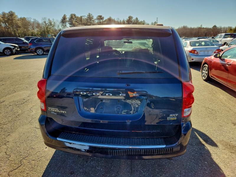 Photo 6 from auction – 2015 DODGE GRAND CARA with VIN 2C4RDGCG7FR733254