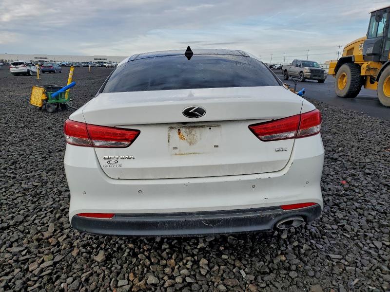 Zdjęcie 6 z aukcji – 2016 KIA OPTIMA EX z VIN 5XXGU4L3XGG103869