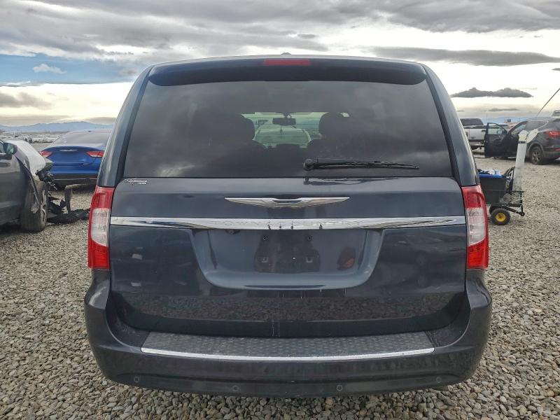 Photo 6 from auction – 2014 CHRYSLER TOWN & COU with VIN 2C4RC1CG3ER367291