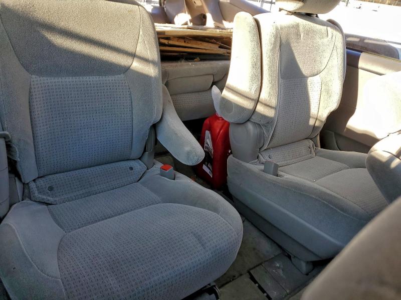 Photo 11 from auction – 2008 TOYOTA SIENNA CE with VIN 5TDZK23C58S178868