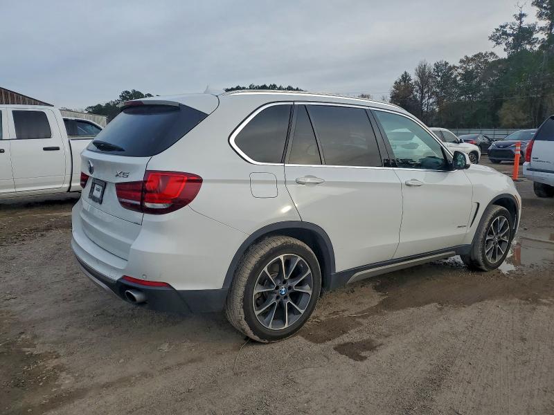 Photo 3 from auction – 2016 BMW X5 XDRIVE3 with VIN 5UXKR0C58G0S91443