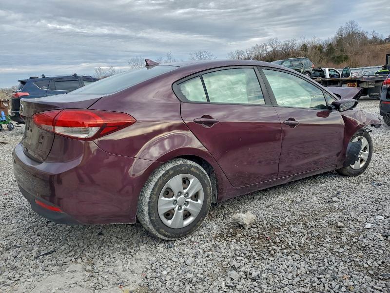 Photo 3 from auction – 2017 KIA FORTE with VIN 3KPFK4A72HE139699